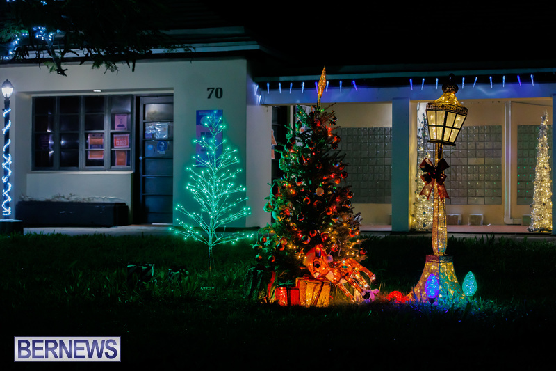 2021 Bermuda Island Christmas lights decorations images DF (54)