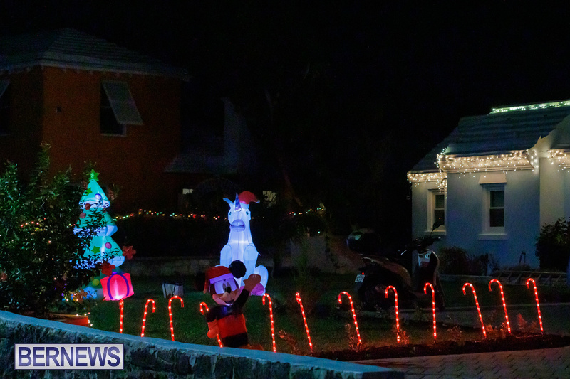 2021 Bermuda Island Christmas lights decorations images DF (55)