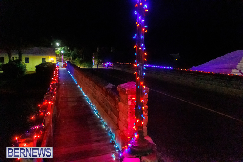 2021 Bermuda Island Christmas lights decorations images DF (61)