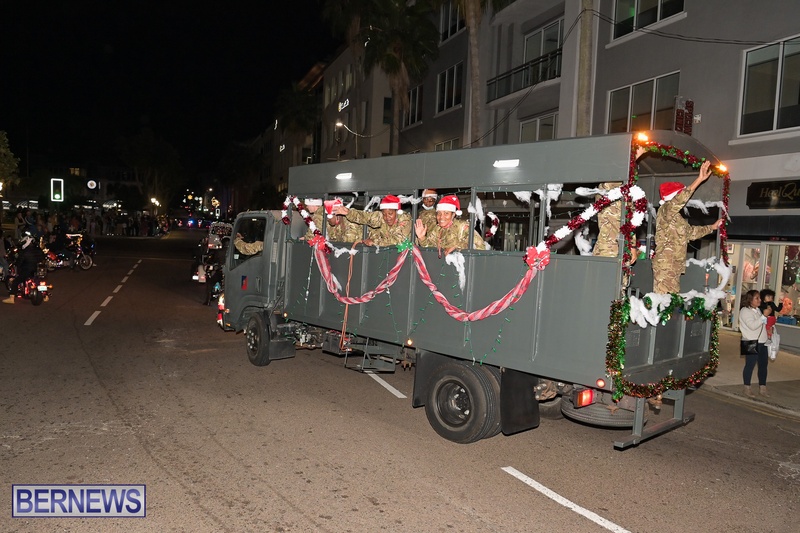 2021 MarketPlace Christmas Parade Bermuda AW (59)