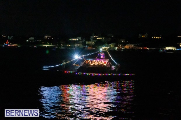 Bermuda Hamilton Christmas Boat Parade 2021 DF (26)