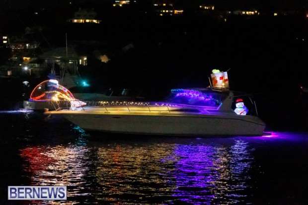 Bermuda Hamilton Christmas Boat Parade 2021 DF (35)