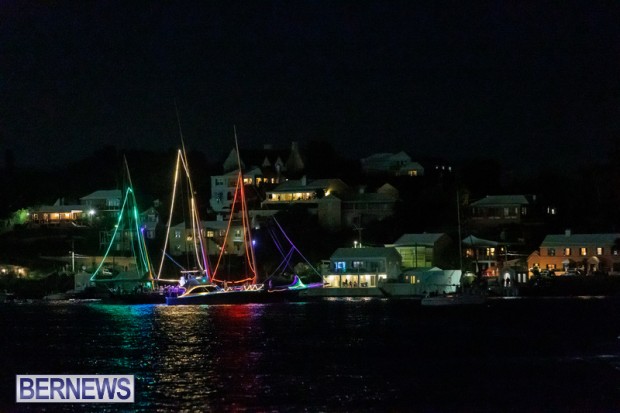 Bermuda Hamilton Christmas Boat Parade 2021 DF (42)
