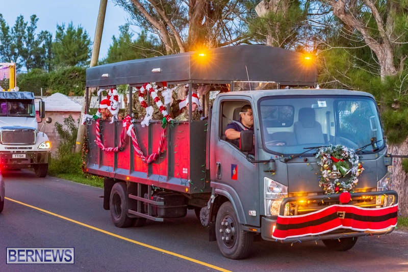 Bermuda MarketPlace Christmas Parade motorcade December 2021 JS (6)