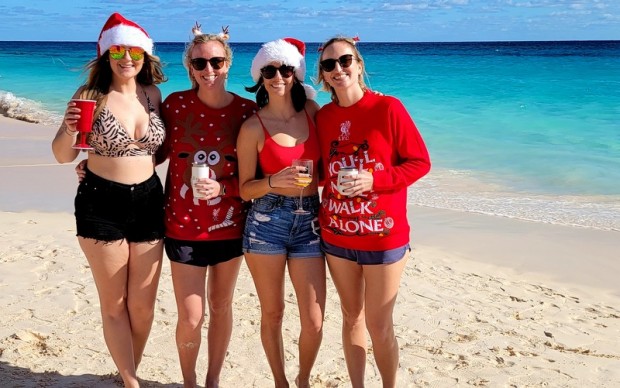 Christmas Day at Elbow Beach Bermuda December 25 2021 (7)