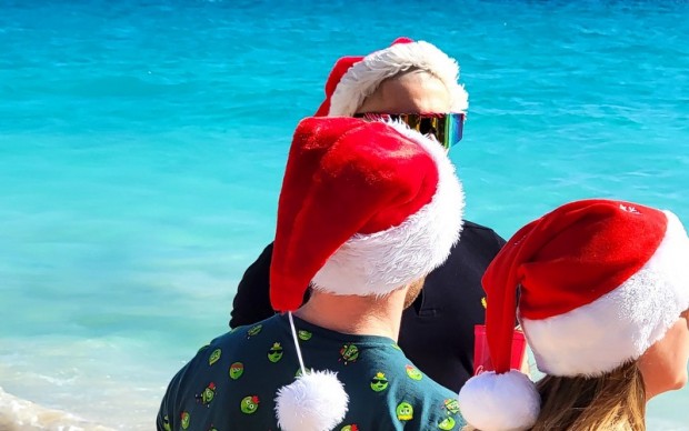 Christmas Day at Elbow Beach Bermuda December 25 2021 (8)