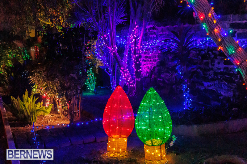 Somers Garden Bermuda Christmas Lights December 10 2021 DF (32)