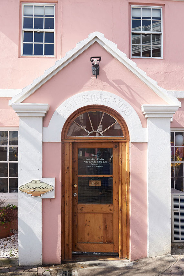 Dangelinis Cafe Bermuda Jan 2022 (1)