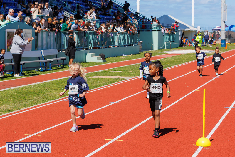 Bermuda Skyport Magic Mile kids race March 2022 DF (8)