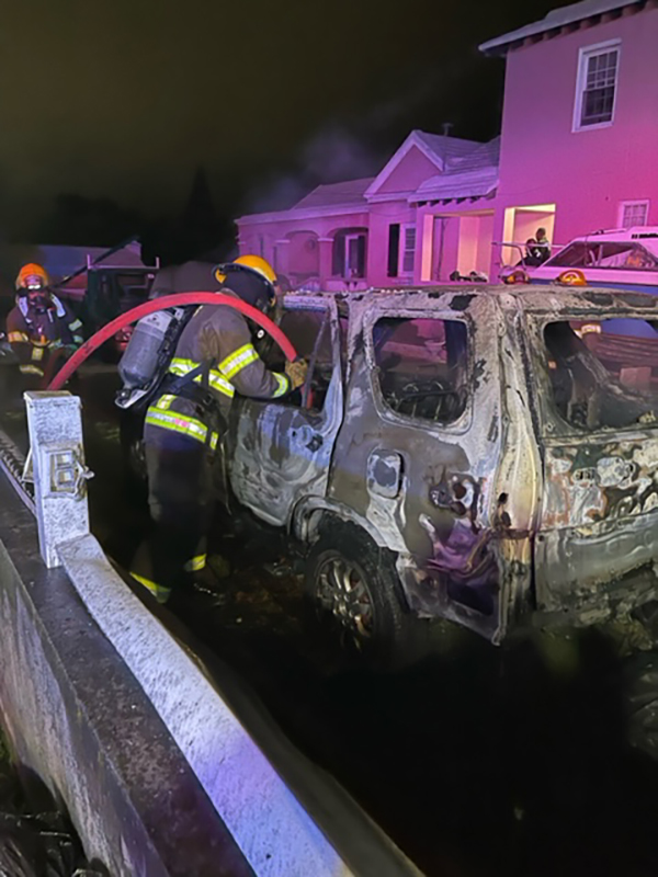 vehicle on fire Bermuda April 7 2022 (1)