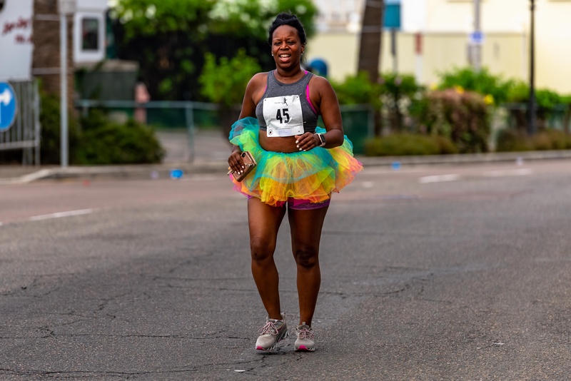 Bermuda You Go Girl relay running race Front Street Hamilton 2022 JS (65)