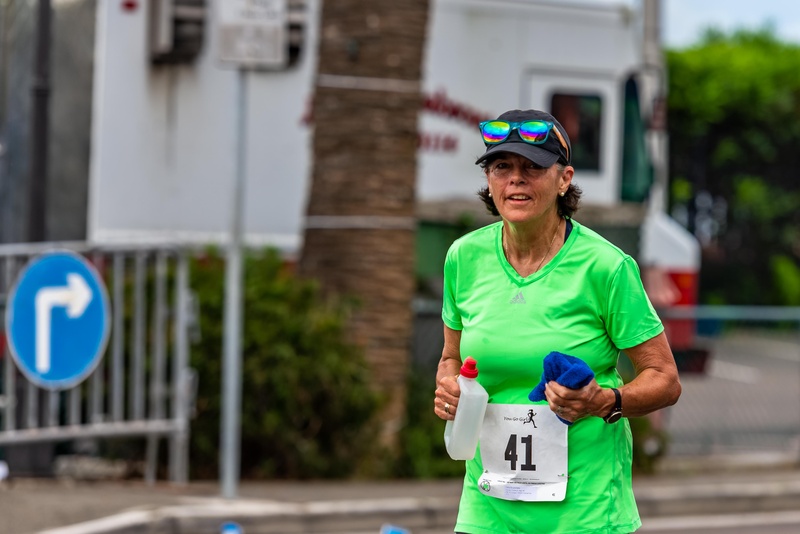 Bermuda You Go Girl relay running race Front Street Hamilton 2022 JS (85)