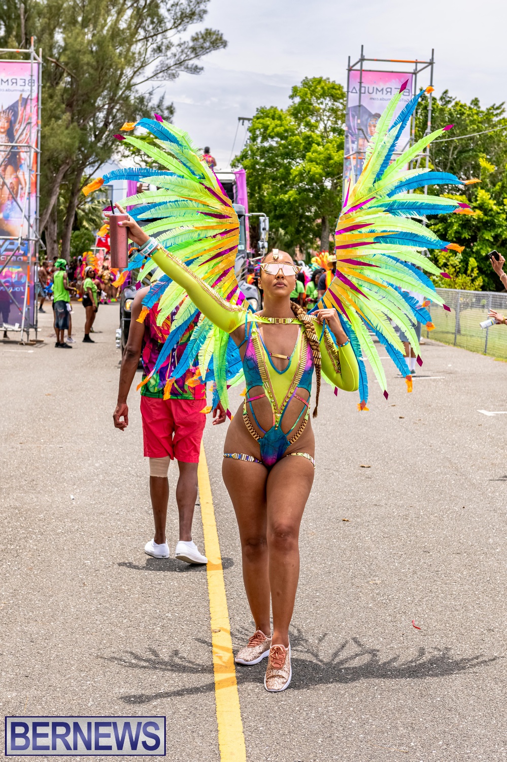 Carnival in Bermuda 'Revel de Road' Bermuda party parade June 2022 JS (31)