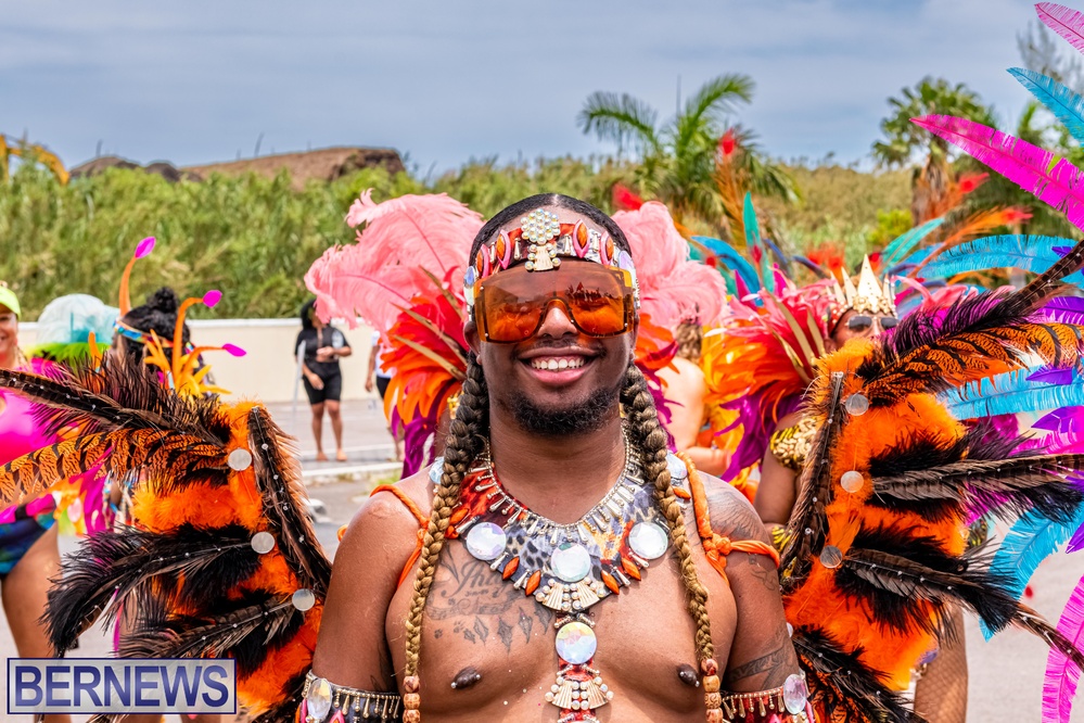 Carnival in Bermuda 'Revel de Road' Bermuda party parade June 2022 JS (9)