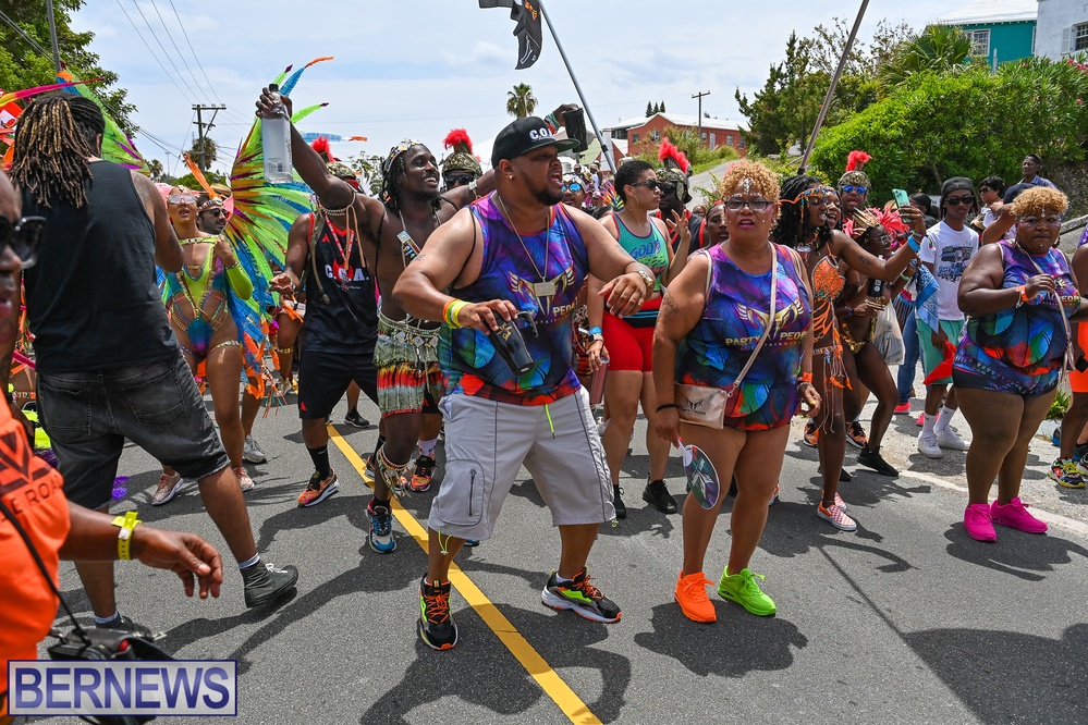 Carnival in Bermuda ‘Revel de Road’ event  party June 2022 AW (11)