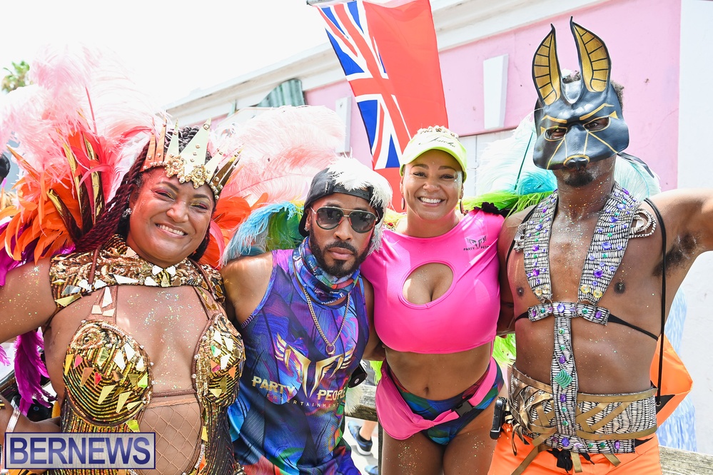 Carnival in Bermuda ‘Revel de Road’ event  party June 2022 AW (3)
