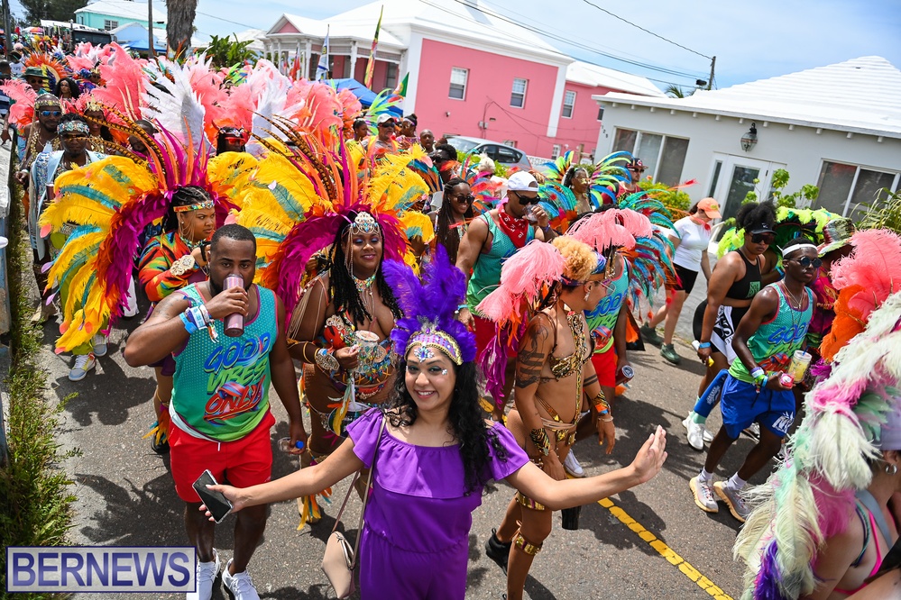 Carnival in Bermuda ‘Revel de Road’ event  party June 2022 AW (66)