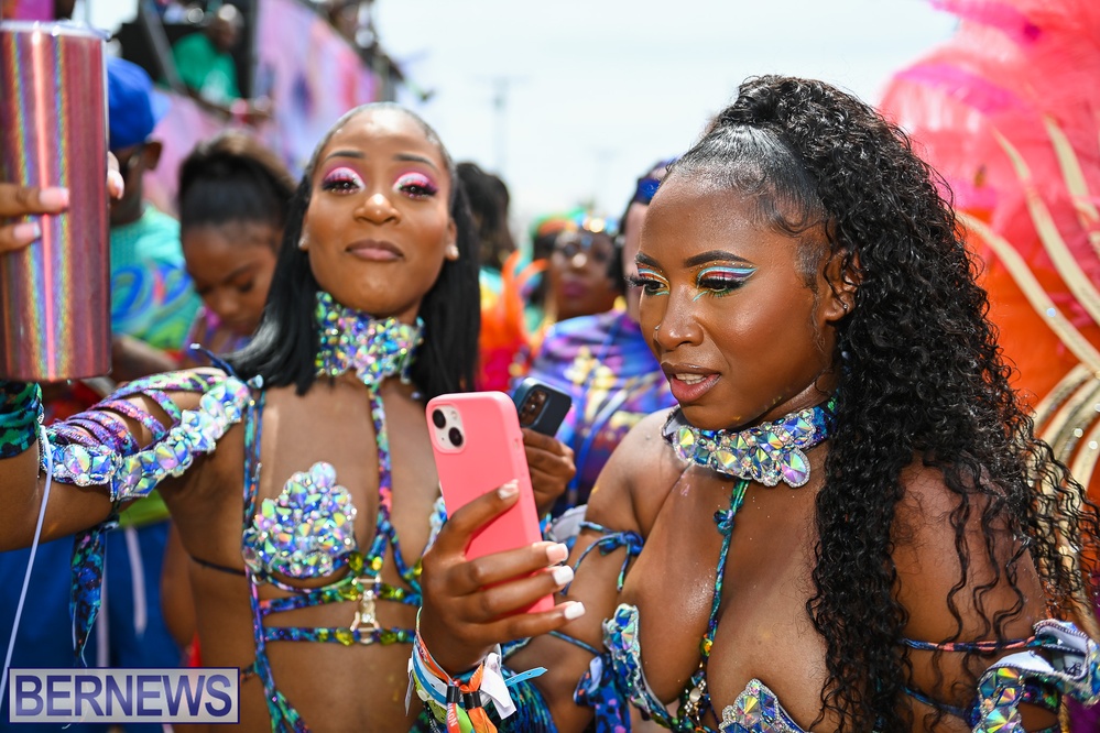 Carnival in Bermuda ‘Revel de Road’ event  party June 2022 AW (75)