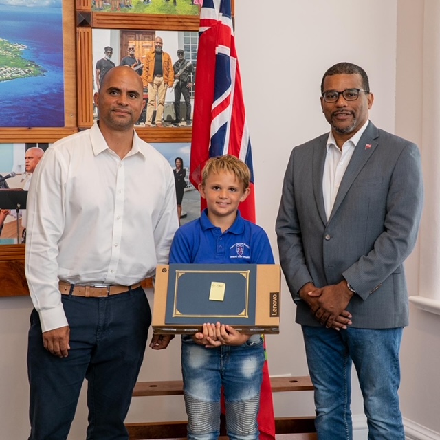 Father Of The Year Essay Competition Winners Bermuda June 16 2022 (4)