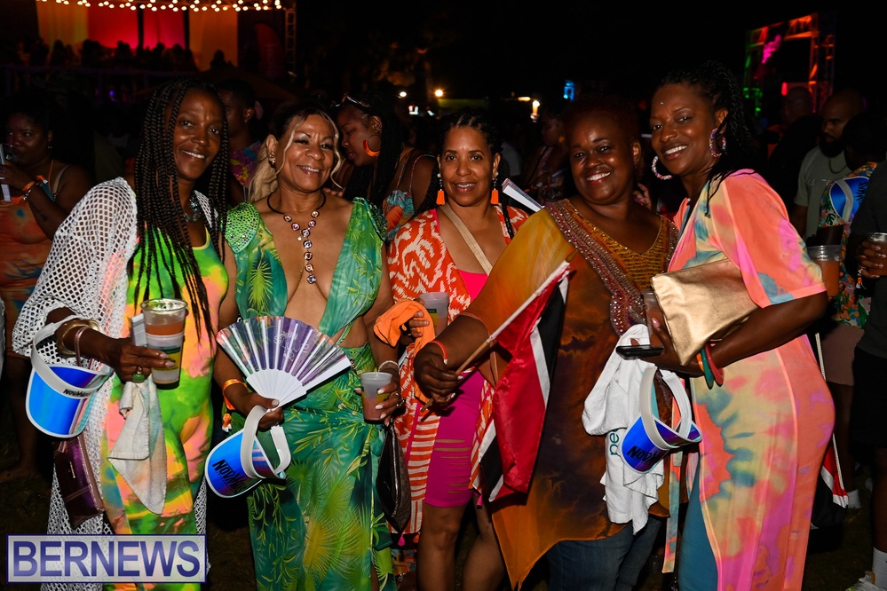 Nova Mas Swizzle Sunrise Bermuda June 2022 Carnival AW (154)