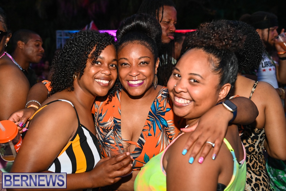 Nova Mas Swizzle Sunrise Bermuda June 2022 Carnival AW (30)