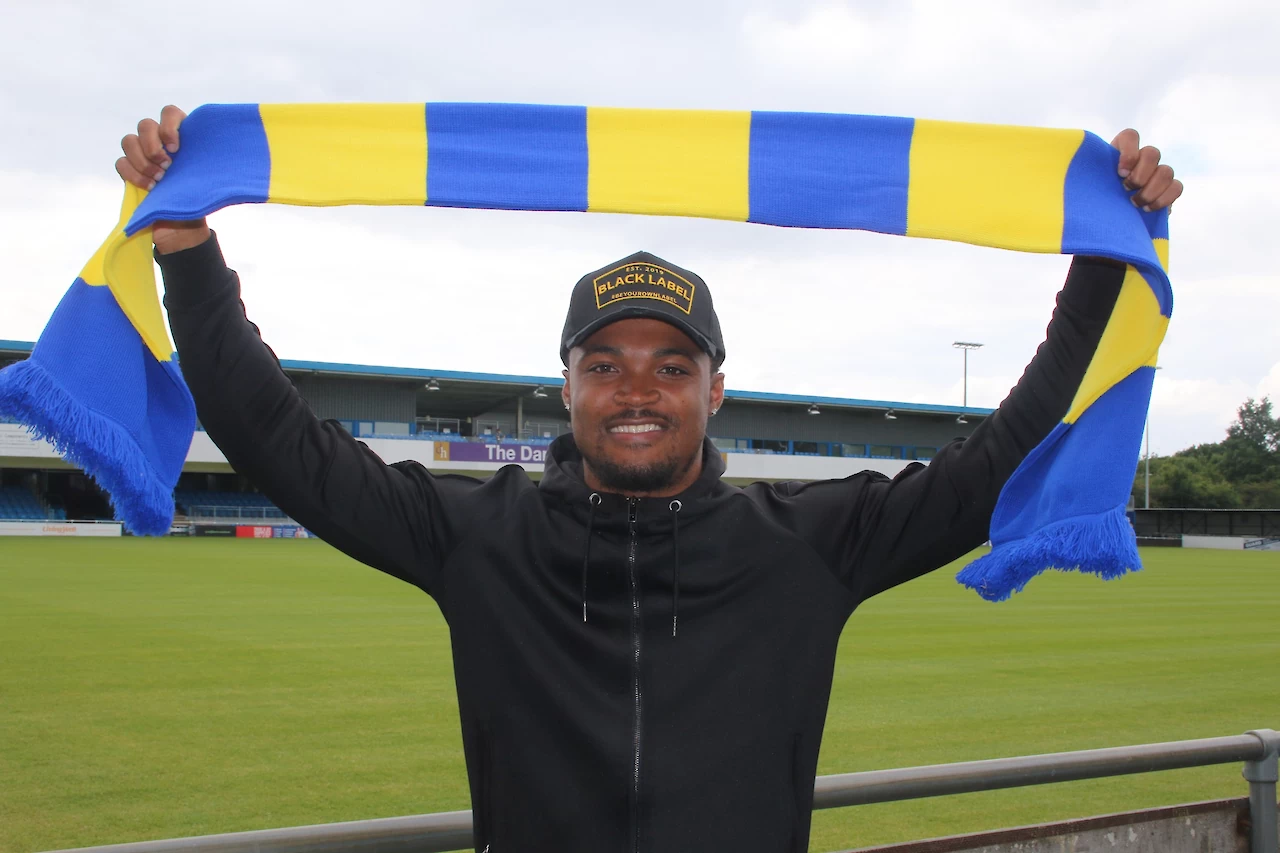 Solihull Moors Justin Donawa has signed a one-year contract Bermuda 2022 (2)