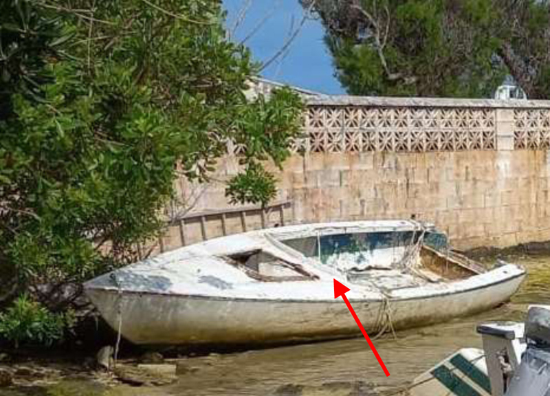Abandoned Boat Bermuda July 2022 (29)