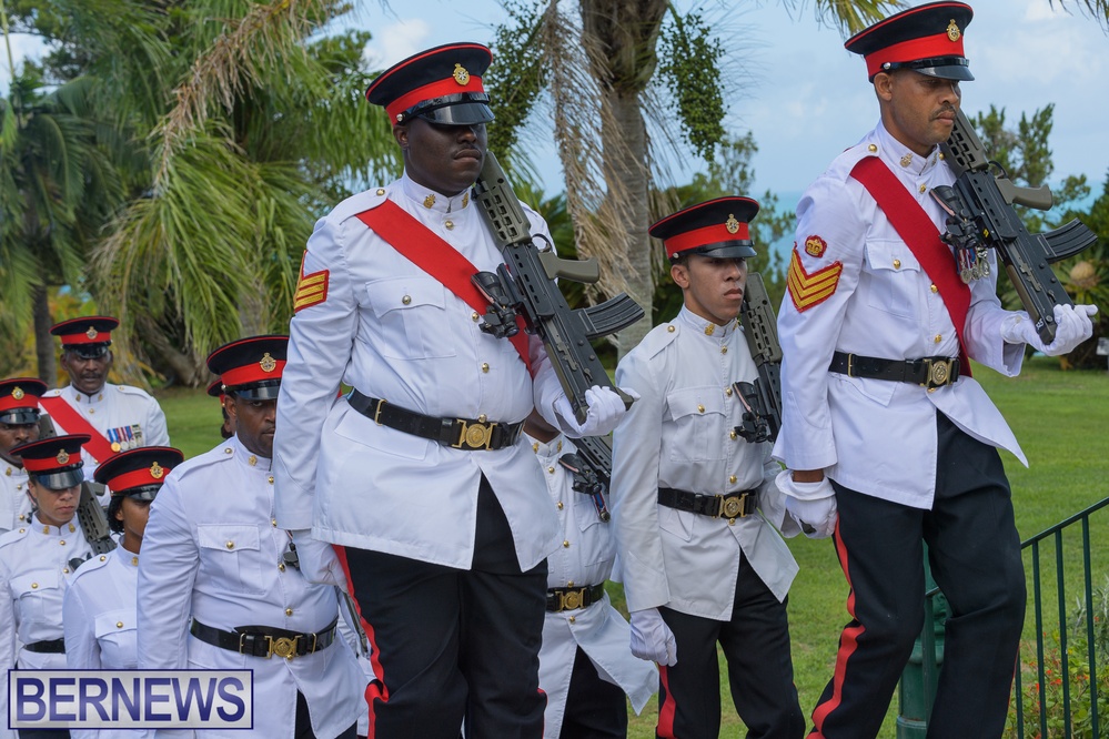 21-Rifle Salute For Queen Elizabeth II Bermuda 2022 AW (12)
