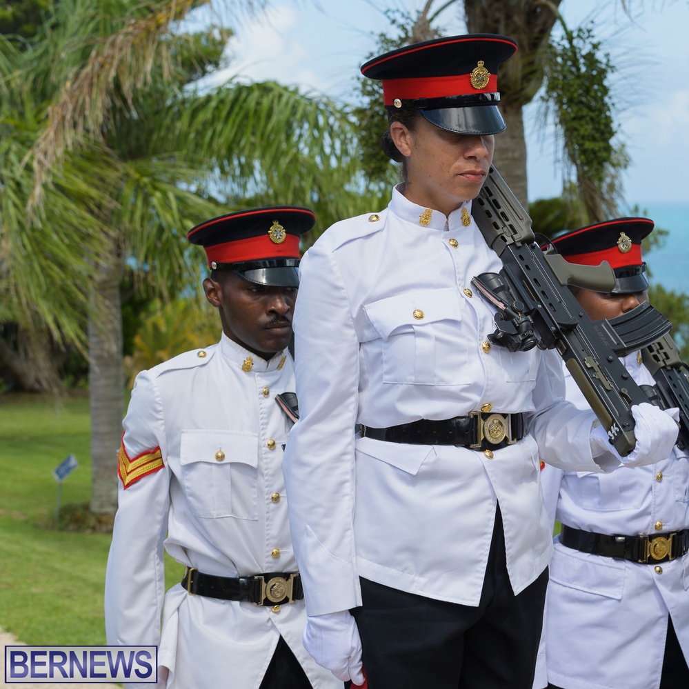 21-Rifle Salute For Queen Elizabeth II Bermuda 2022 AW (13)