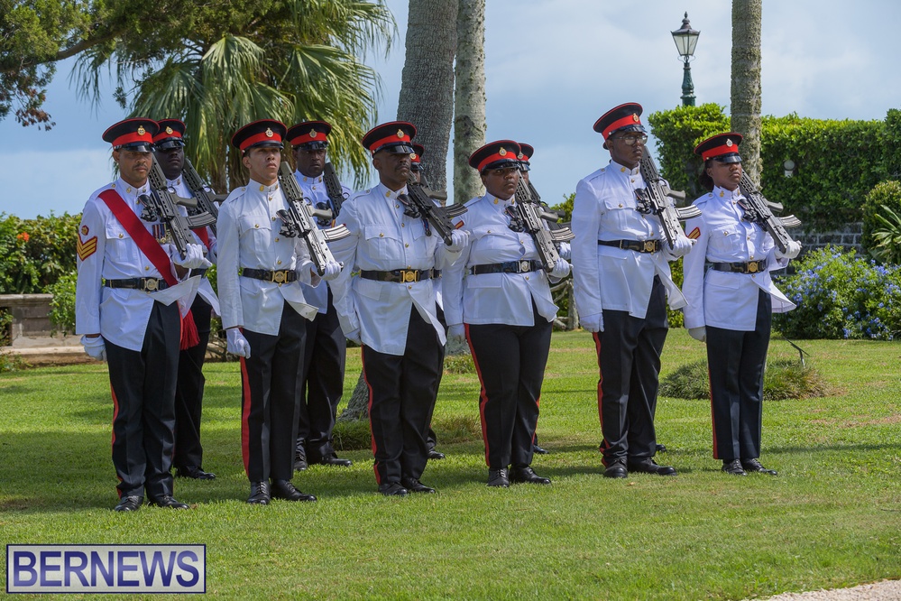 21-Rifle Salute For Queen Elizabeth II Bermuda 2022 AW (25)