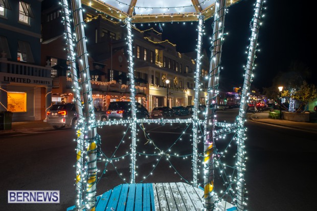Hamilton Bermuda Christmas Lights at night 2022 December JM (6)