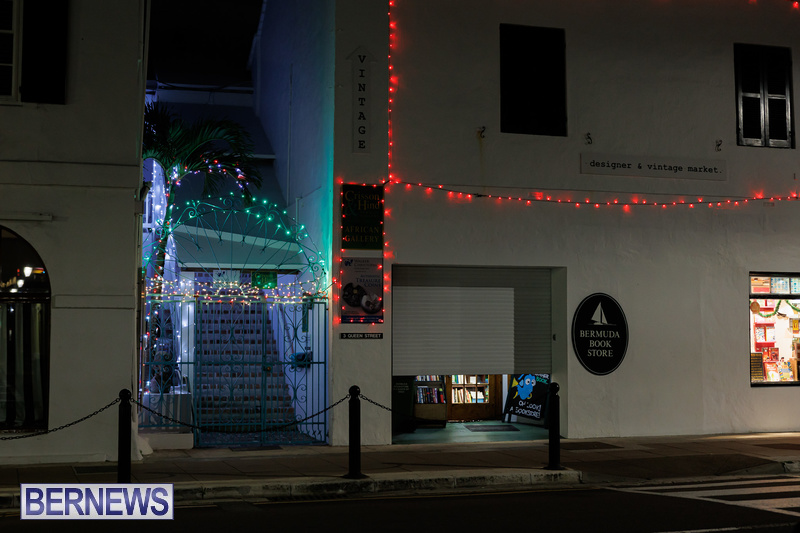 Hamiton Christmas lights Bermuda Dec 19 2022 DF (12)