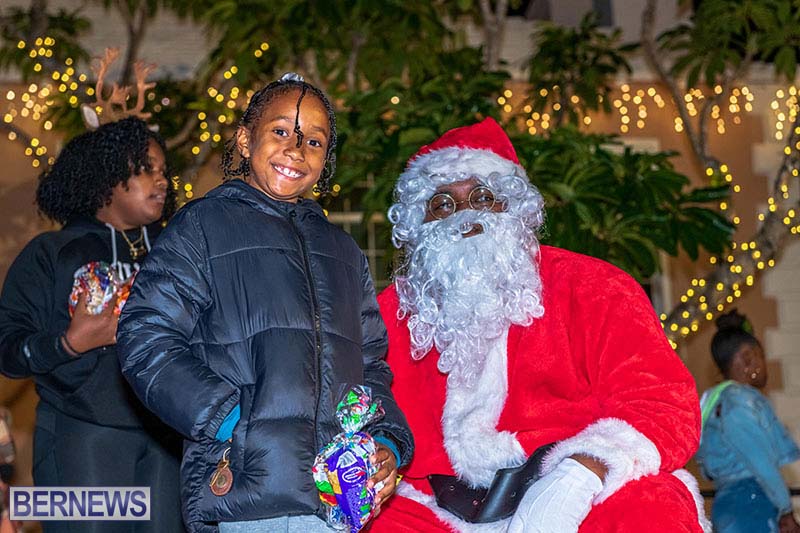 Santa Comes To St George's Bermuda December 4, 2022_95