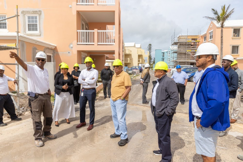 Cabinet Committee on Economic Development Bermudiana Beach Resort Visit May 2023_1