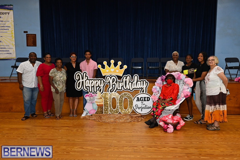 Dr. Dorothy Matthews-Paynter celebrates her 100th birthday  bermuda AW 2022 (27)