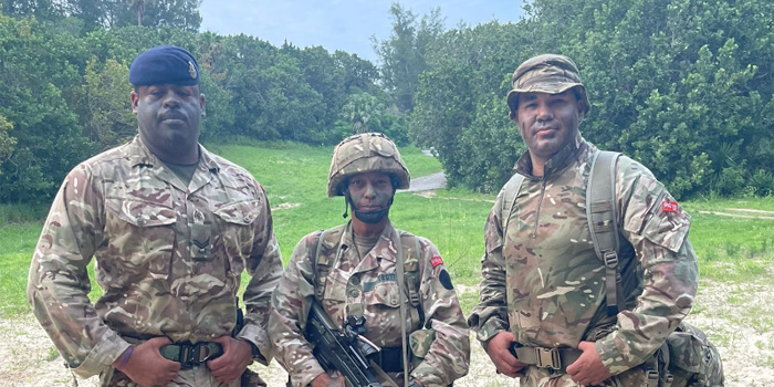 Regiment Holding Leadership Course – Bernews