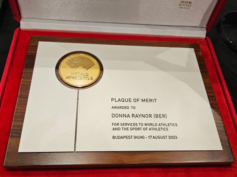 Donna Raynor Plaque of Merit Bermuda Track and Field August 2023_1