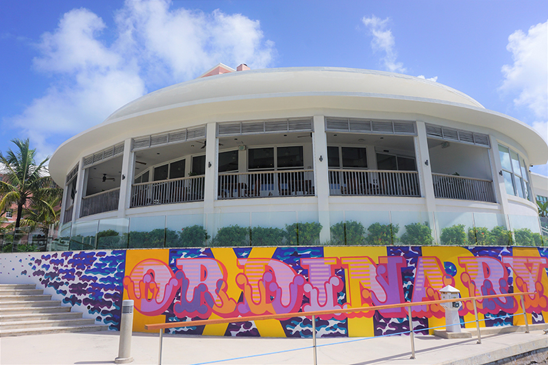 EXTRAordinary art mural by Ben Eine Bermuda August 29 2023 (3)