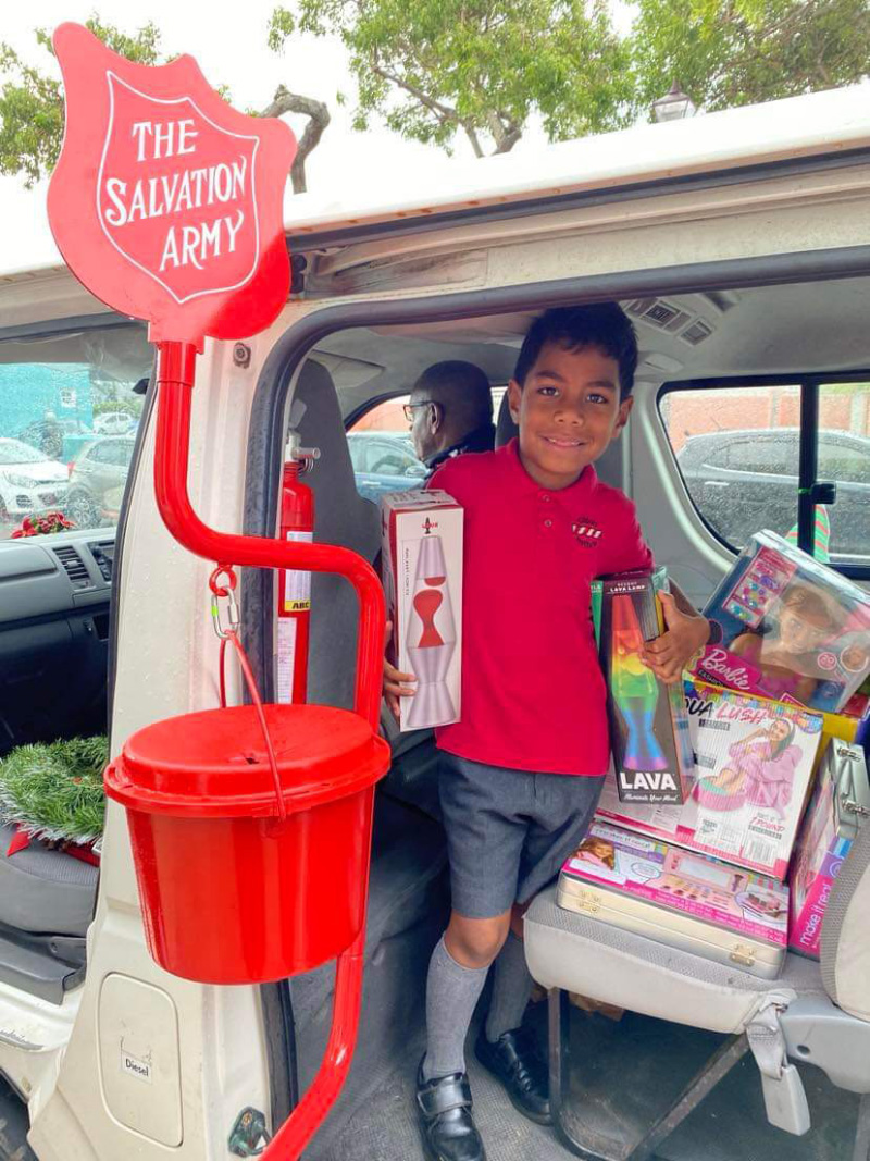 Salvation Army 'Fill The Truck Of Hope' Bermuda December 2023_1