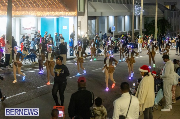 Santa Claus Parade Bermuda Dec 3 2023 DF-77