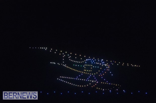 Drone show at Bermuda Christmas Boat Parade 2024 AW -145 (23)