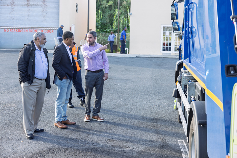 Garbage Collection Trucks Bermuda March 2025 (2)