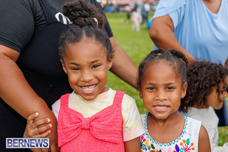 Charitable Kites For Kids Event Bermuda April 2025 (31)