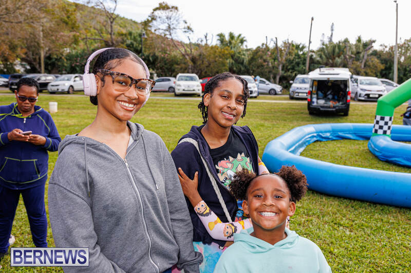 Charitable Kites For Kids Event Bermuda April 2025 (36)