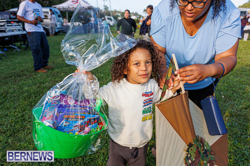 Charitable Kites For Kids Event Bermuda April 2025 (5)