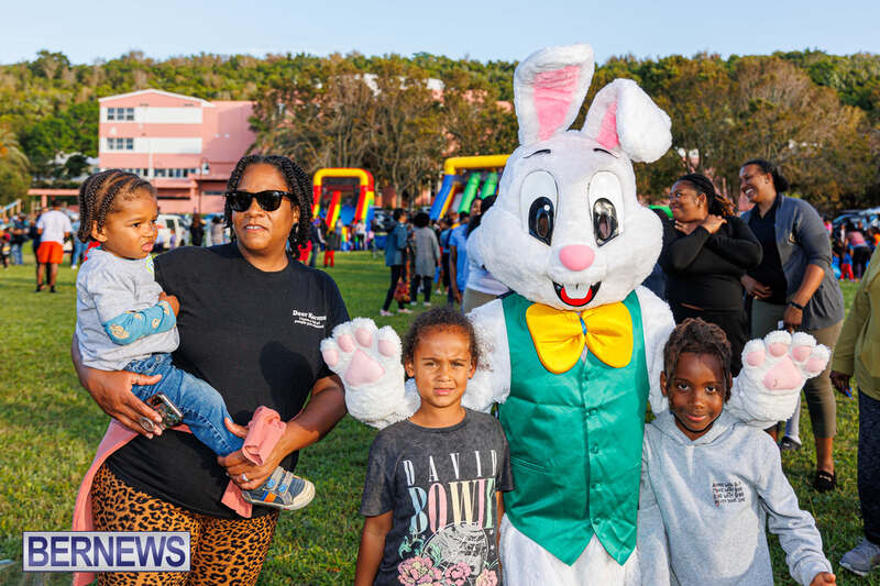 Charitable Kites For Kids Event Bermuda April 2025 (6)