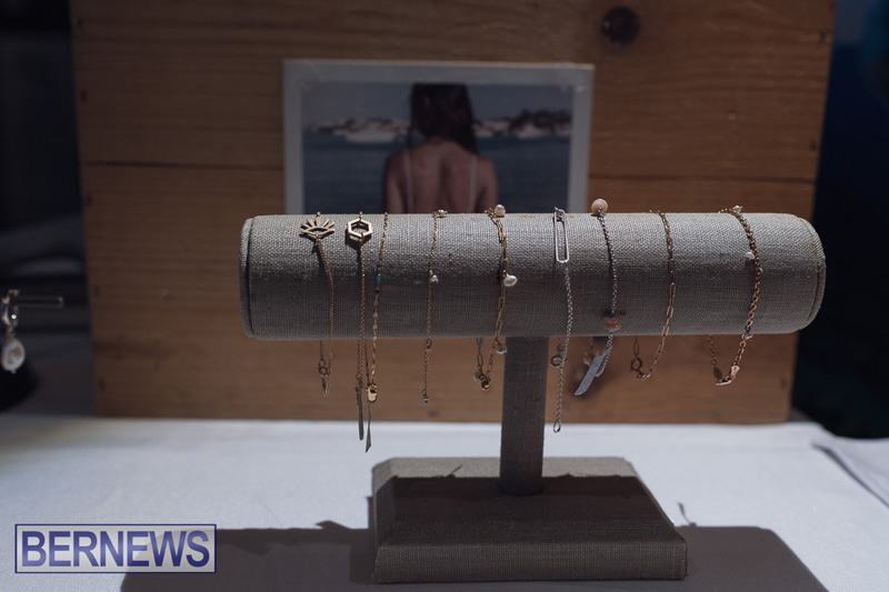 Fashion Fusion Bermudas meets France Bermuda May 30, 2025 AW-110