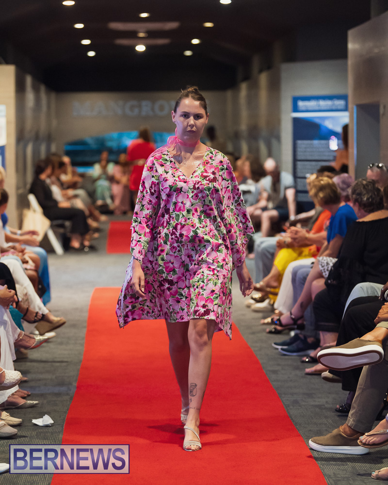 Fashion Fusion Bermudas meets France Bermuda May 30, 2025 AW-130