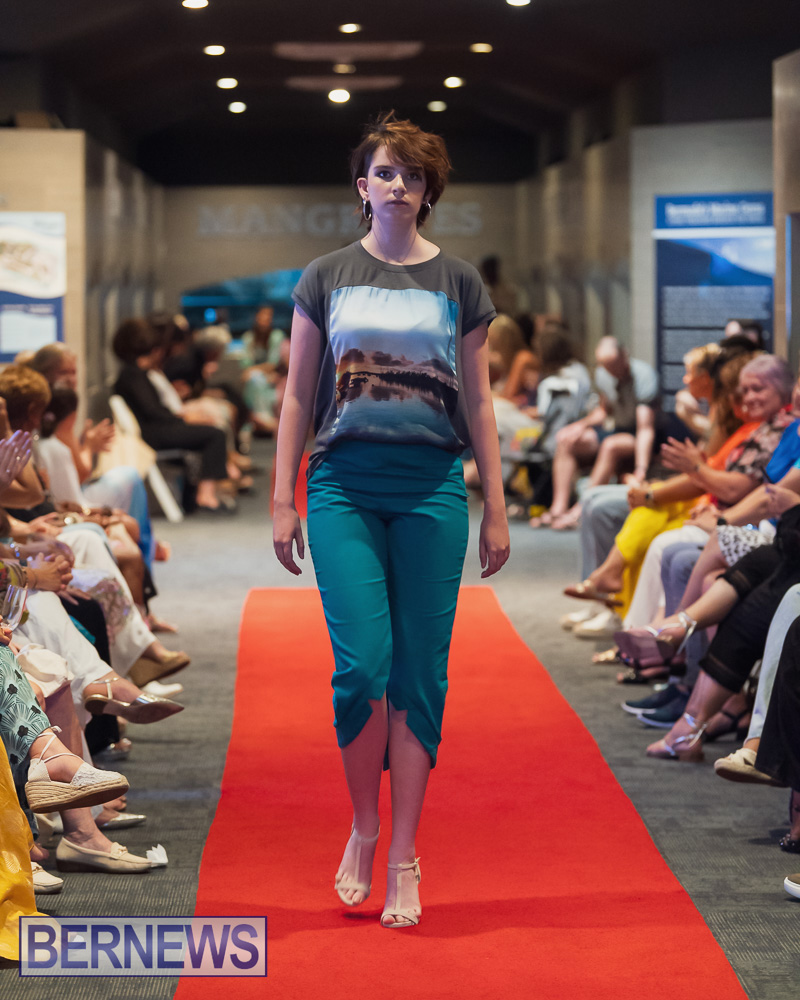 Fashion Fusion Bermudas meets France Bermuda May 30, 2025 AW-150