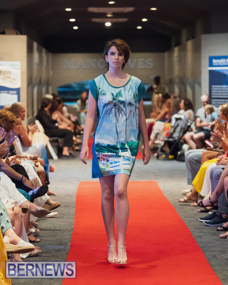 Fashion Fusion Bermudas meets France Bermuda May 30, 2025 AW-170